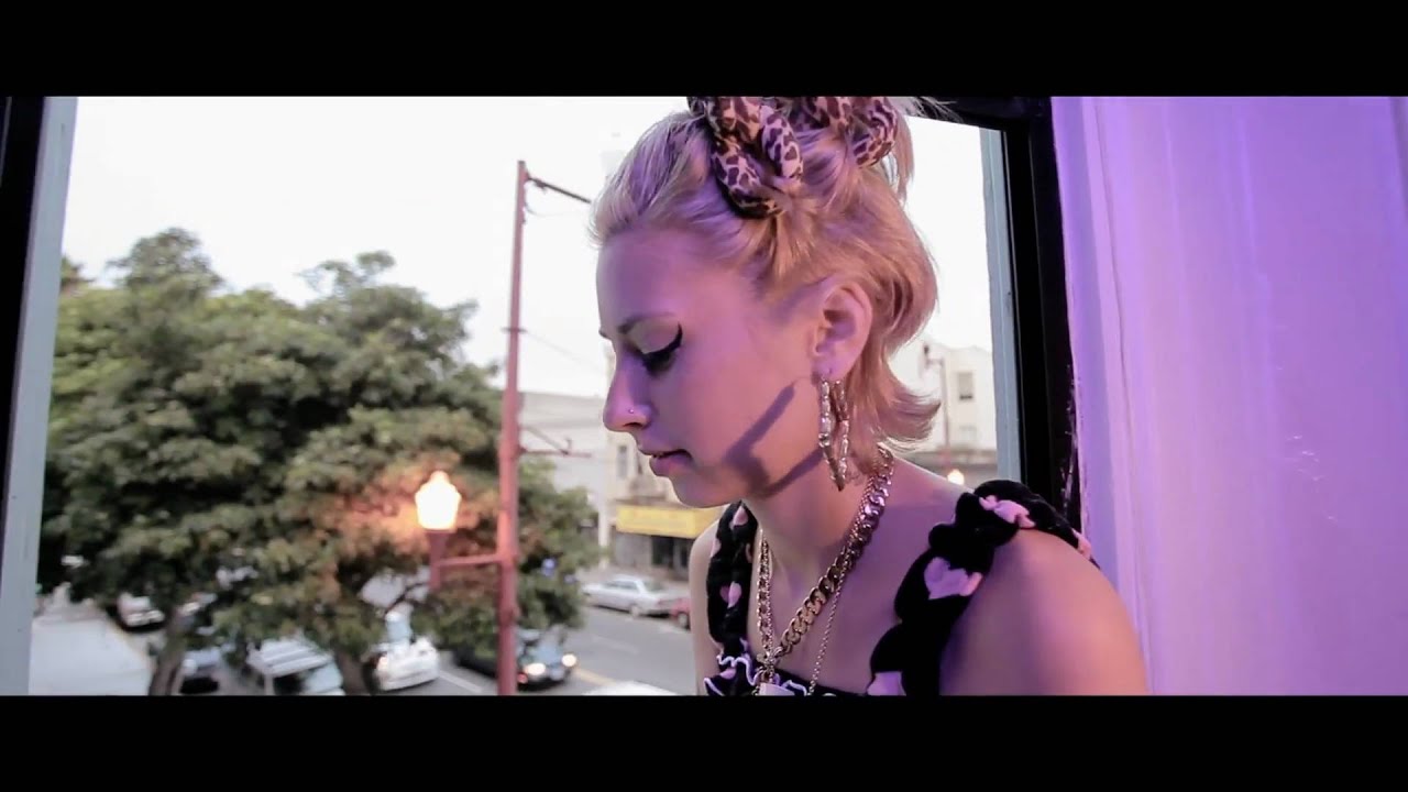 KREAYSHAWN - BUMPIN BUMPIN *OFFICAL MUSIC VIDEO