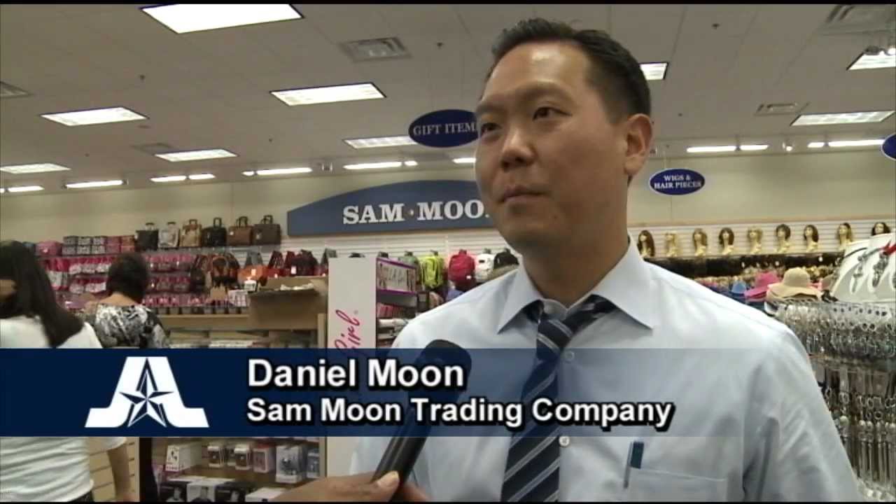 Sam Moon Arrives in Arlington