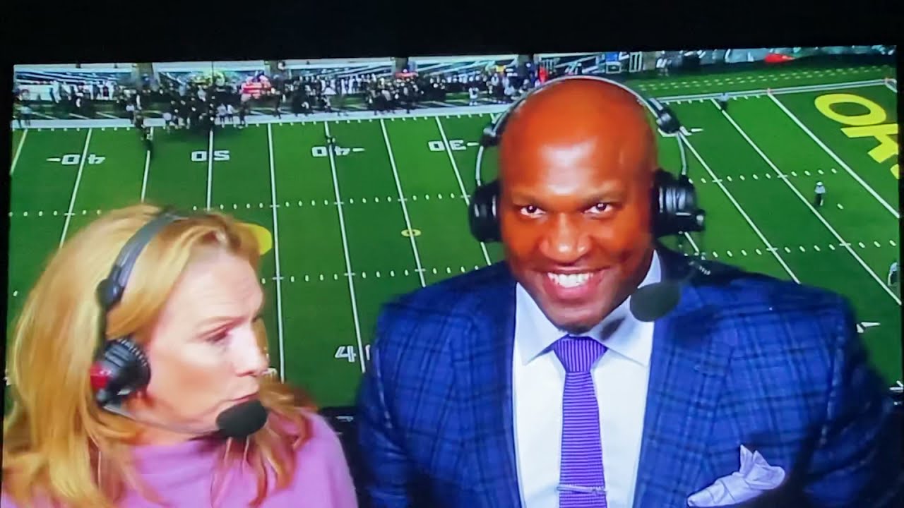 ESPN Terrible Green Screen | Beth Mowins - Oregon vs. Cal 2021