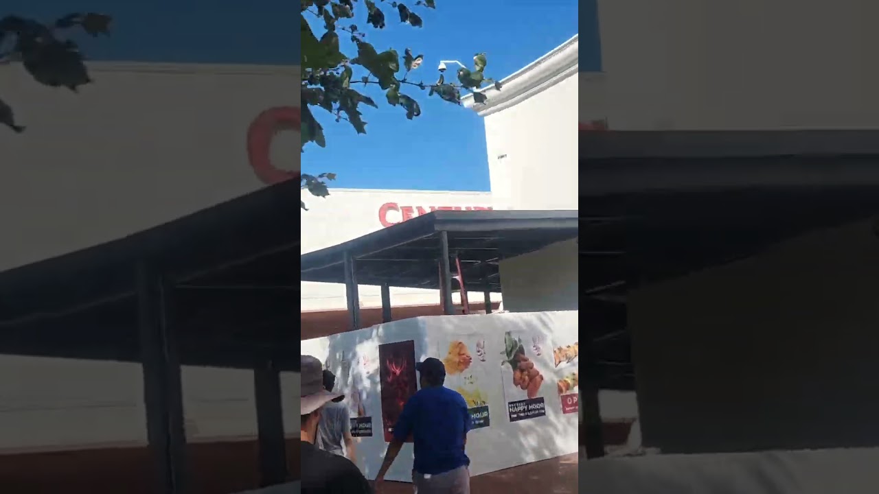 Bella Terra plaza surrounded by cinemark looks like a hotel! Huntington Beach California (10/6/2023)