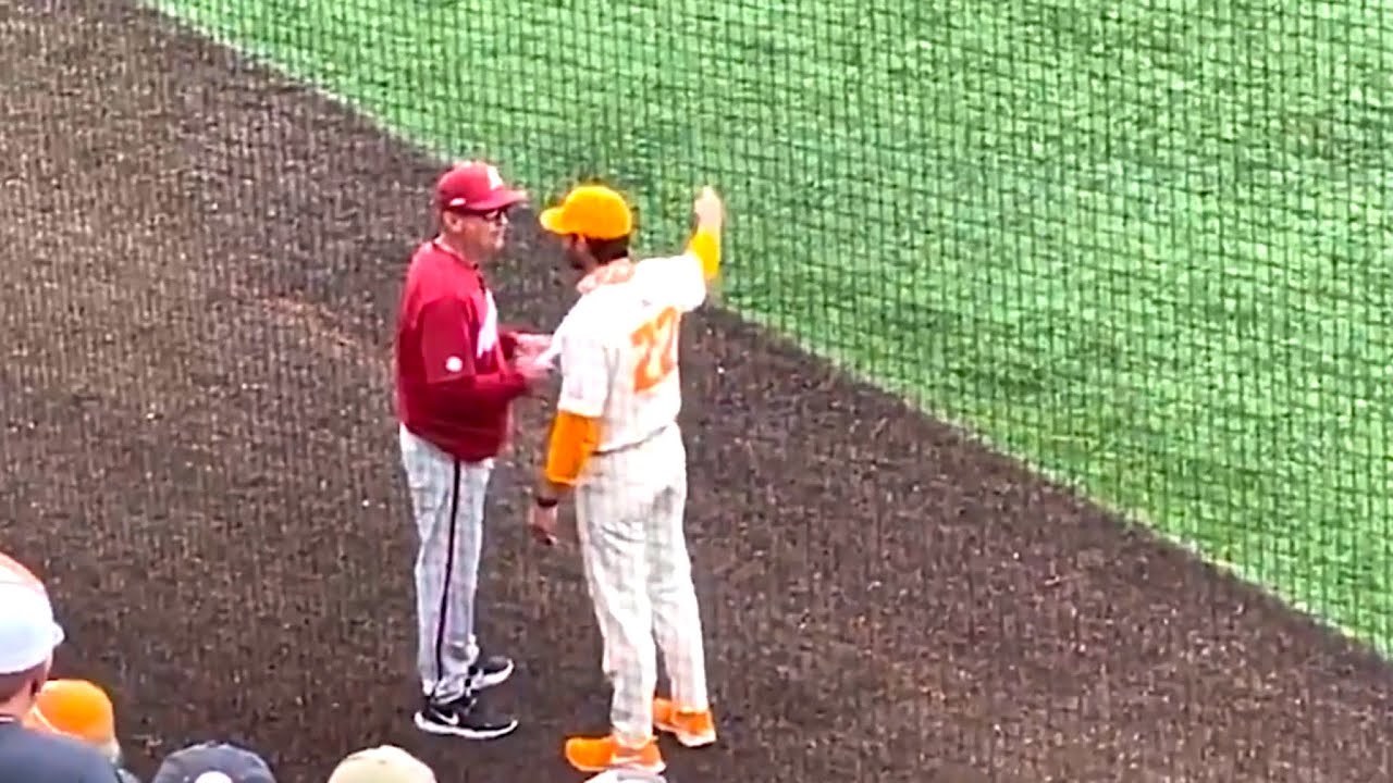 Dave Van Horn & Tony Vitello *FULL ARGUMENT* | Arkansas vs. Tennessee