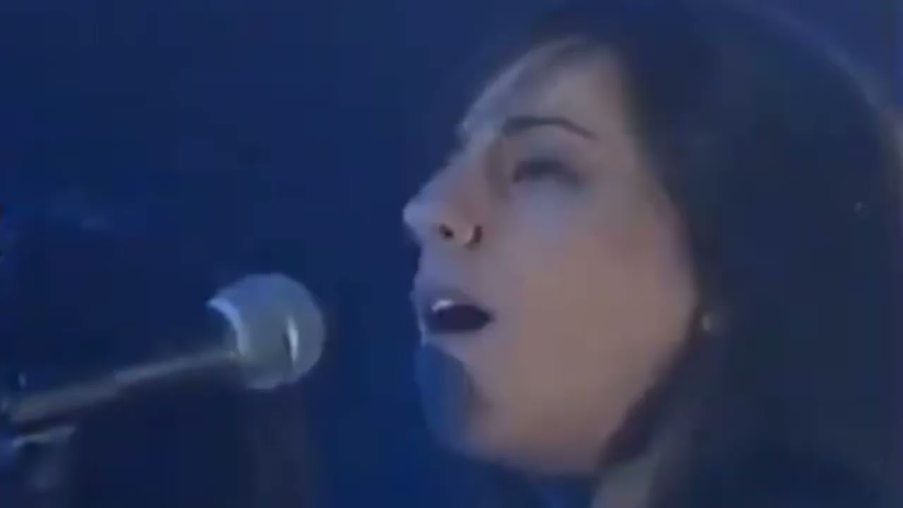 Paz Lenchantin’s Singing Moments - A Perfect Circle Live
