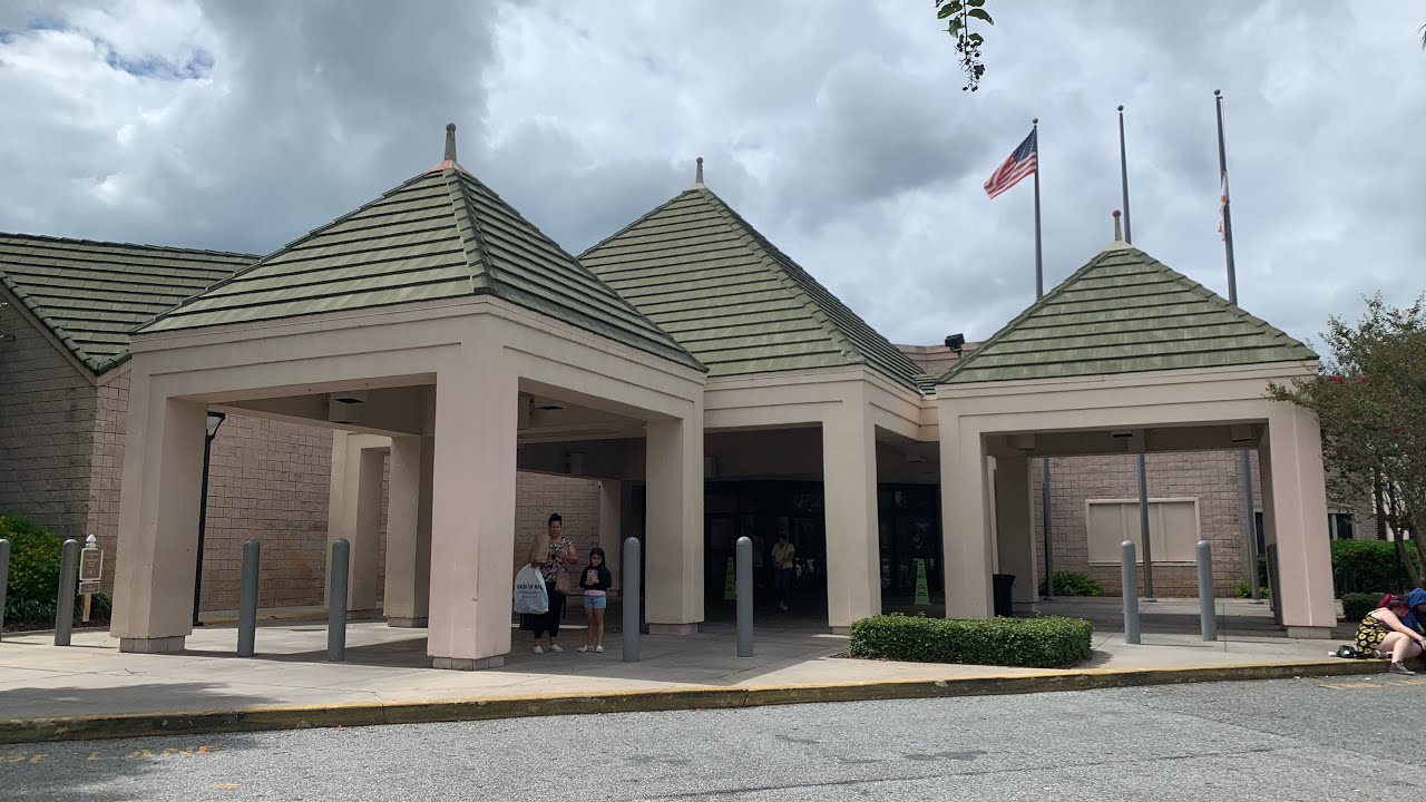 Lakeland Square Mall (Lakeland, FL) Walkthrough Tour (September 2022)