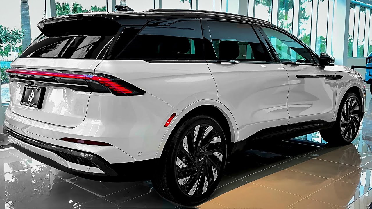 2025 Lincoln Nautilus - interior and Exterior Features