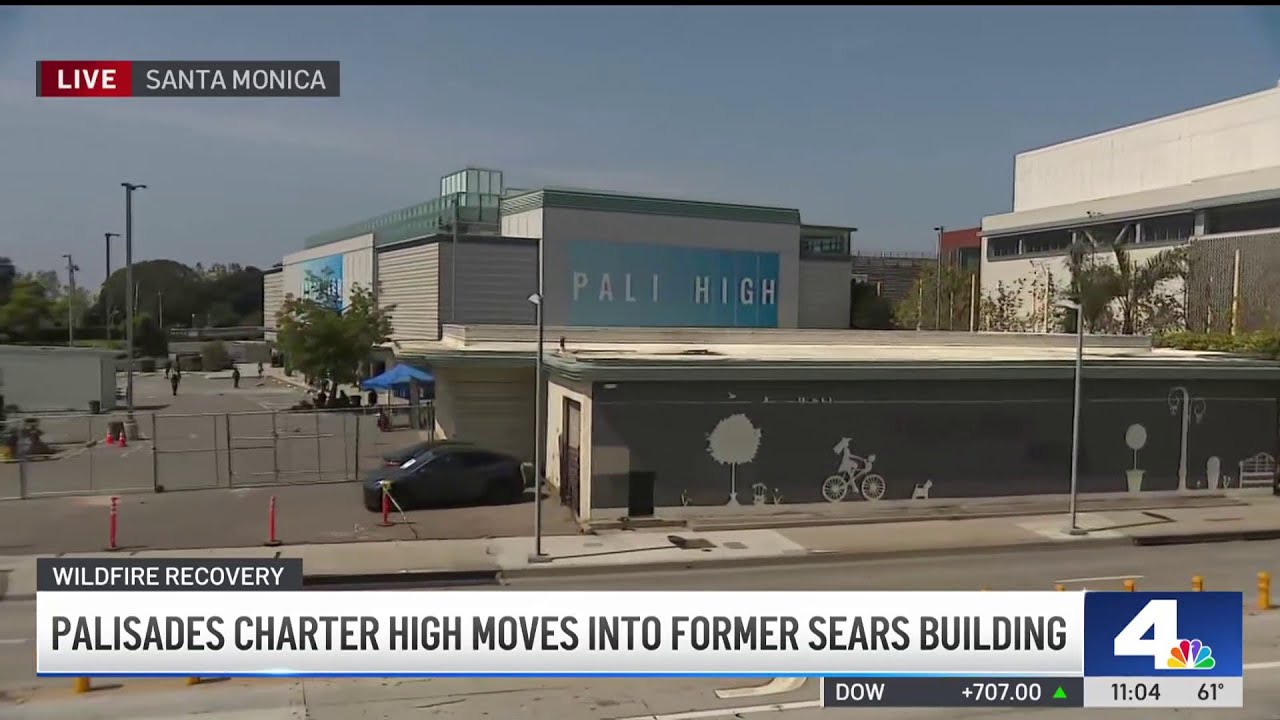 Palisades Charter High School students start classes in former Sears building