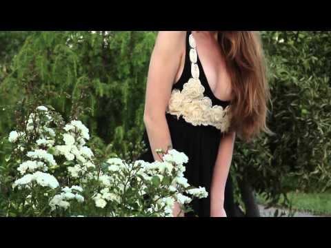 Nicolina Metart Model | Swing Away
