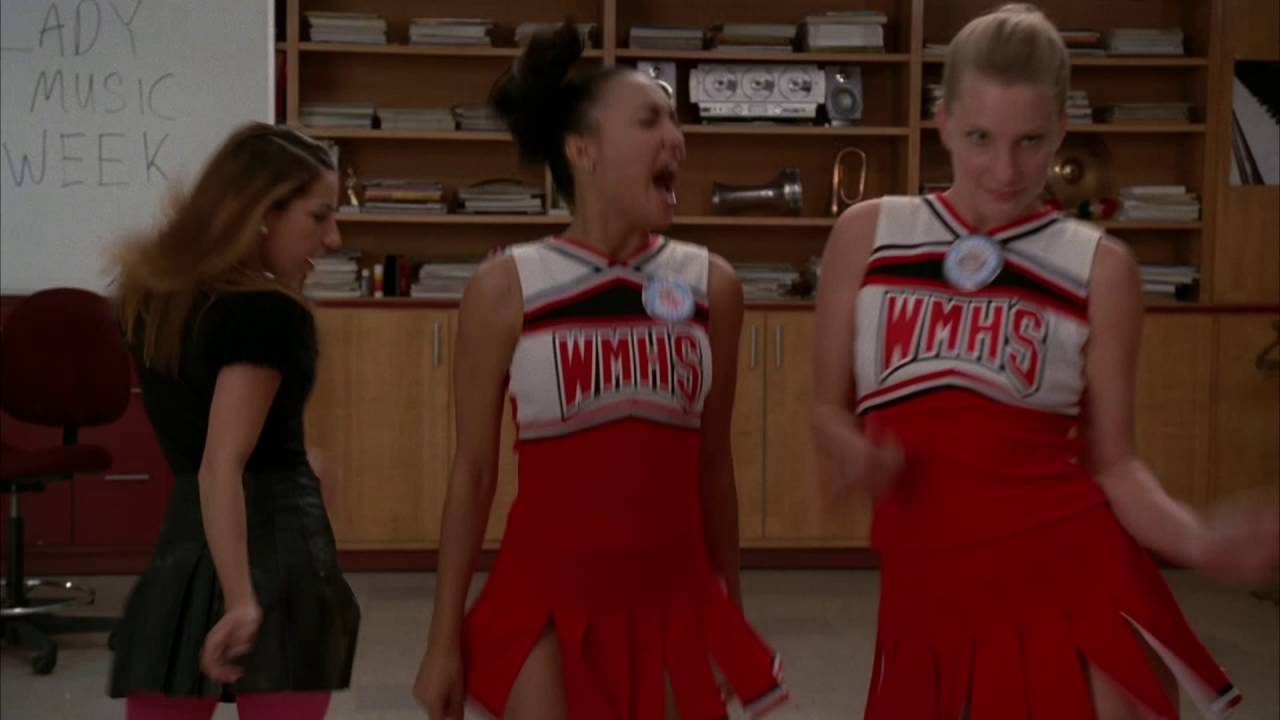 GLEE Full Performance of I Kissed a Girl
