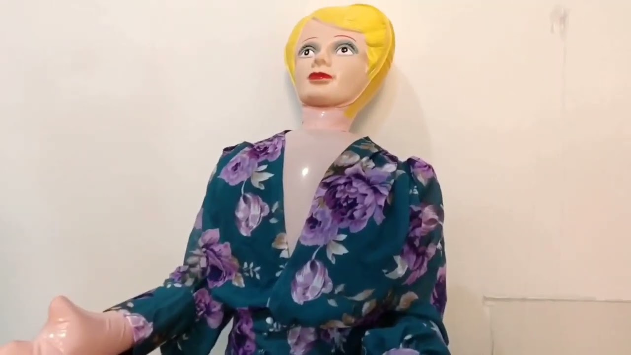 Blow Up Female Inflatable Dolls, Bachelorette parties, prank gifts, photo accessories