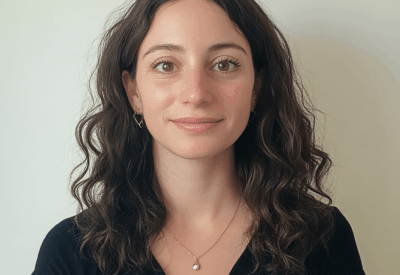 caroline arapoglou